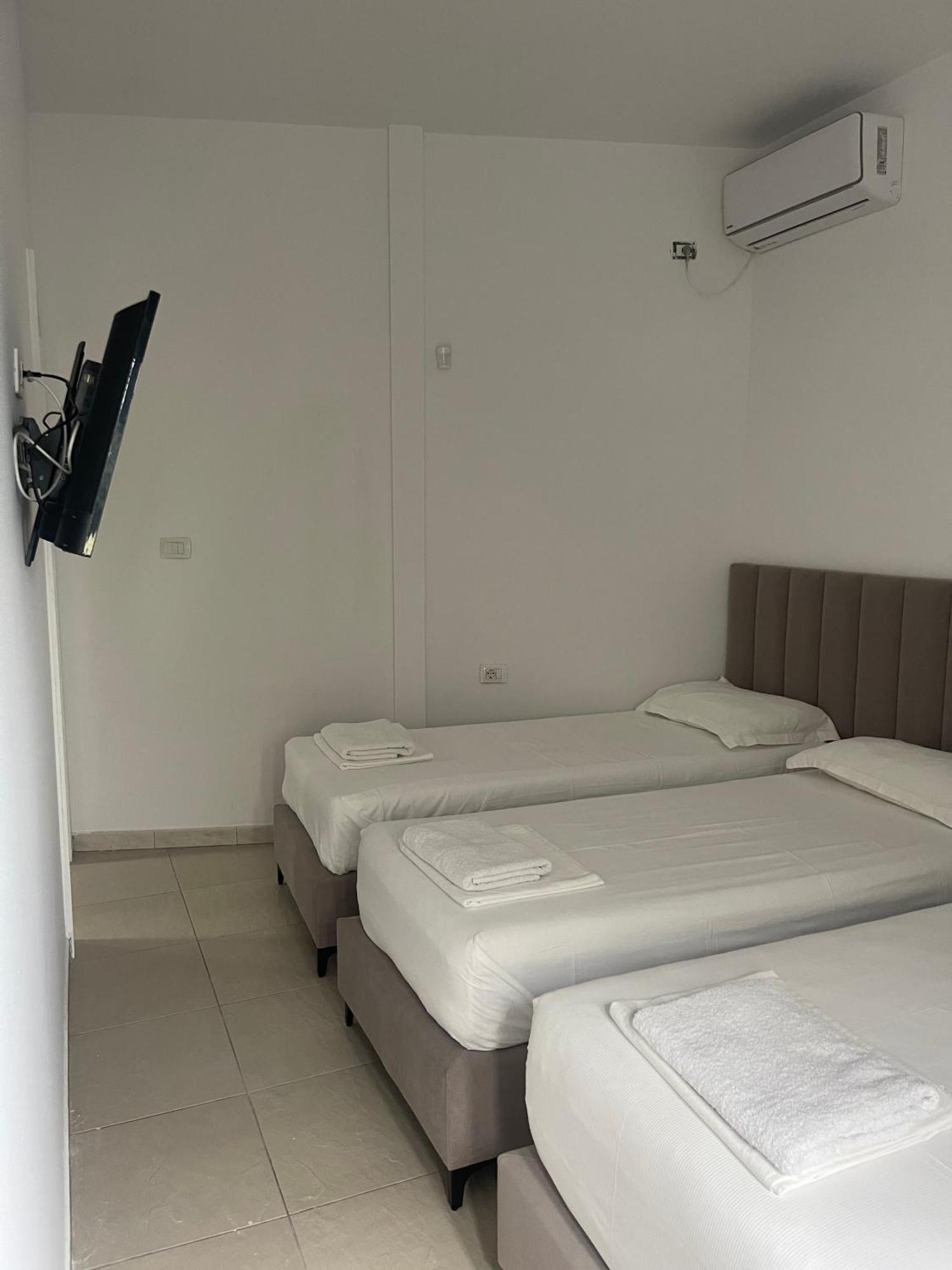 Hotel Alevra à Dhërmi Extérieur photo